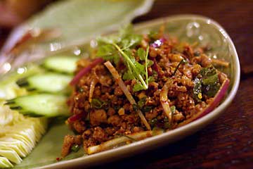 挽肉のスパイシーサラダ