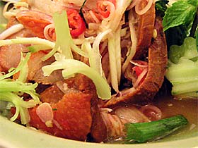 ���[�X�g�_�b�N�̃T���_