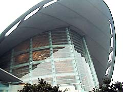 �R���x���V�����Z���^�[